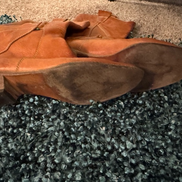 Kenneth Cole Leather Women's Boots - Picture 8 of 10